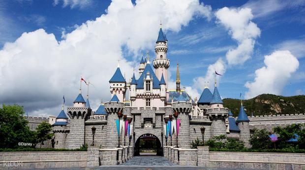 Hong Kong Disneyland is one of the best places of tourism in Hong Kong