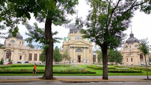 City Park Budapest is one of the most beautiful parks in Budapest and the largest park in it