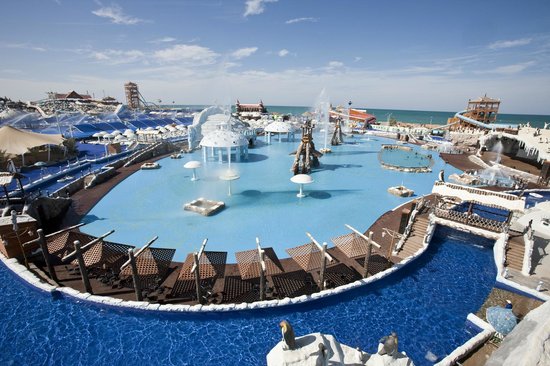 Ice Land Ras Al-Khaimah is one of the most important entertainment venues in Ras Al-Khaimah Emirates