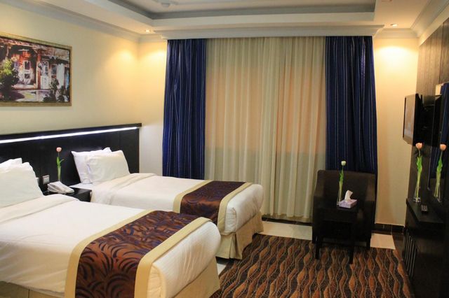 If you want an upscale Makkah Al-Aziziya hotel in the south, this is the guarantee for you