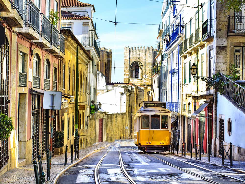 Lisbon's top ten-cities-holidays-2017_160977977_ Lisbon