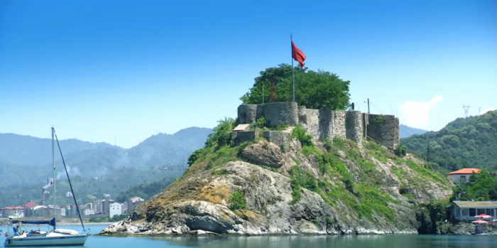 Historic castles in Giresun