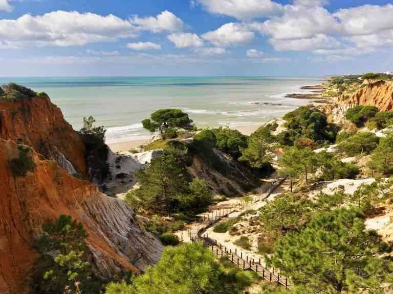 Traveling to Albufeira, Portugal .. Know the temperatures and the best times to visit in Albufeira, Portugal ..
