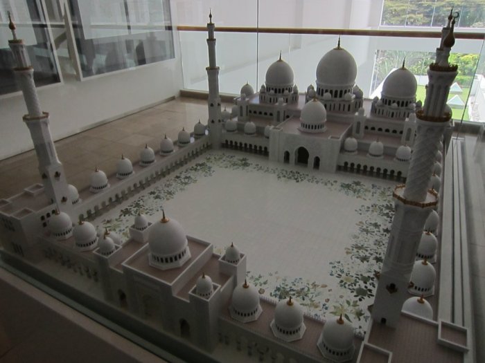 The Malaysia Museum of Islamic Arts, which opened in 1998, is the largest museum in Southeast Asia dedicated to Islamic art