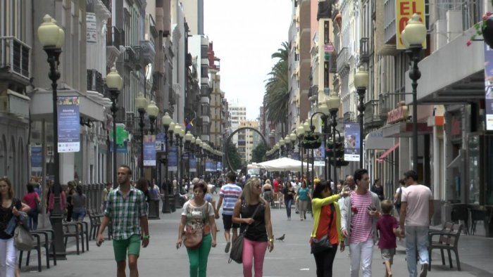 Triana shopping area as one of the city's major shopping destinations