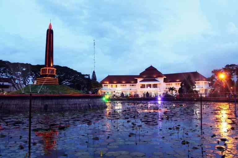 Find out ... the most beautiful tourist places in Malang ...