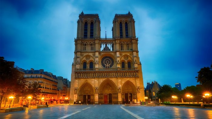Your trip to Paris cannot be complete without visiting the most famous historical cathedral