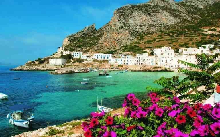 Tourism on the island of Levanzo in Italy ..