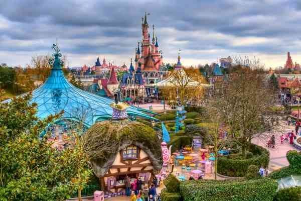  Disneyland Paris - Tourist activities in Paris