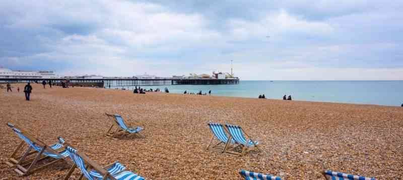  Brighton Beach - Tourist areas near London 