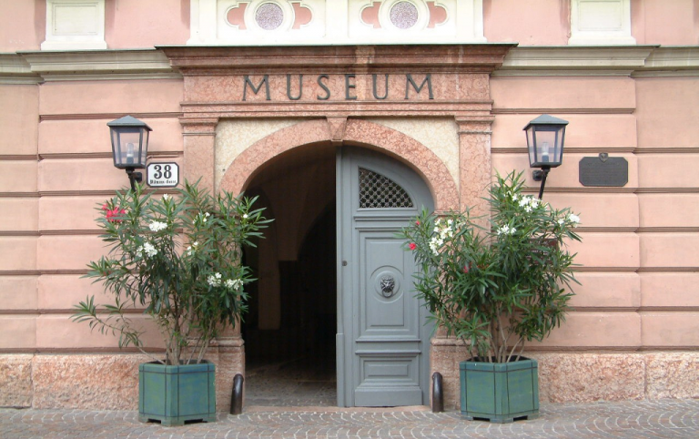 Sixth day "Museum Stadt-Museum - Arts and Crafts Festival" ...