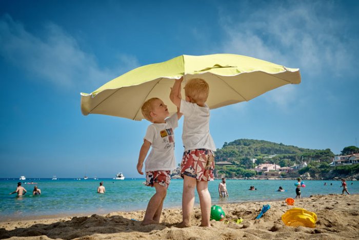 Make sure to protect your young children from the hot summer weather in Indonesia