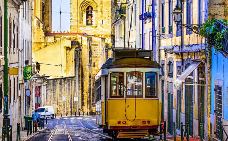 Find out .. the best and cheapest transportation in Portugal ..