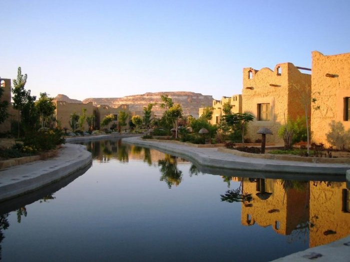 Siwa Relax Retreat Resort is an eco-friendly resort with a spa and massage center 