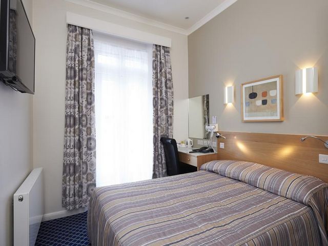 Discover Westminster Hotels London with high-quality facilities close to services and tourist sites