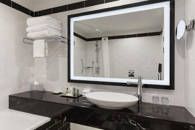 The Hilton London Wembley Hotel offers rooms with granite bathrooms with free toiletries
