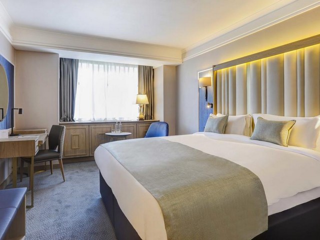 Danubius Regent Park Hotel London has charming views of the city