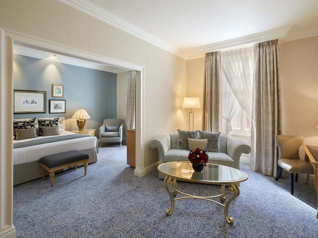 The Landmark London Hotel is one of the best hotels in central London, with its various views
