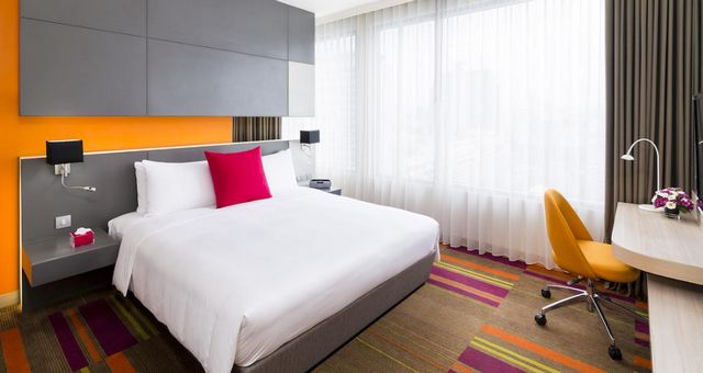 Mercure Bangkok Siam hotel deals and nearby hotels