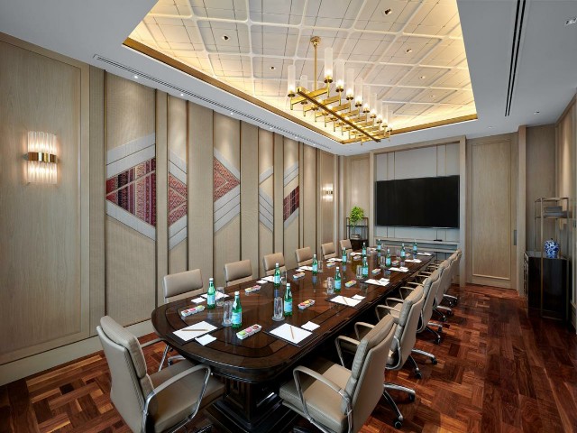 Sheraton Grand Bangkok Hotel provides meeting rooms