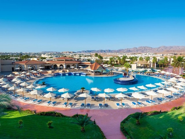 Kiroseiz Park Land Hotel Sharm El Sheikh provides distinguished facilities, including swimming pools, health and sports facilities
