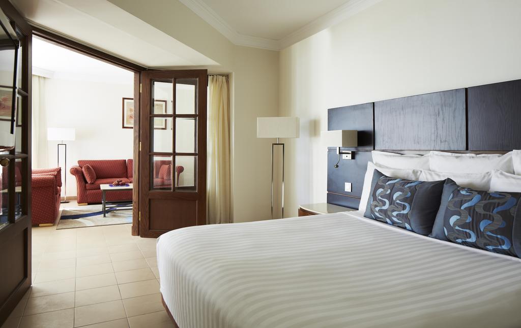 Marriott resort with distinctive services, a hotel in Hurghada, Sheraton Street
