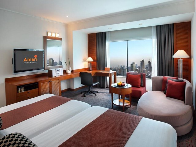 Large rooms with views at Amari Watergate Hotel Bangkok