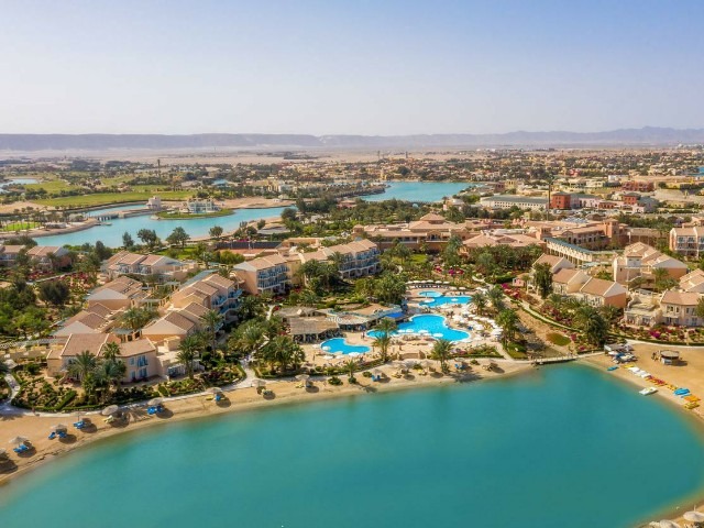 Movenpick El Gouna Resort is one of the best resorts offering stunning views